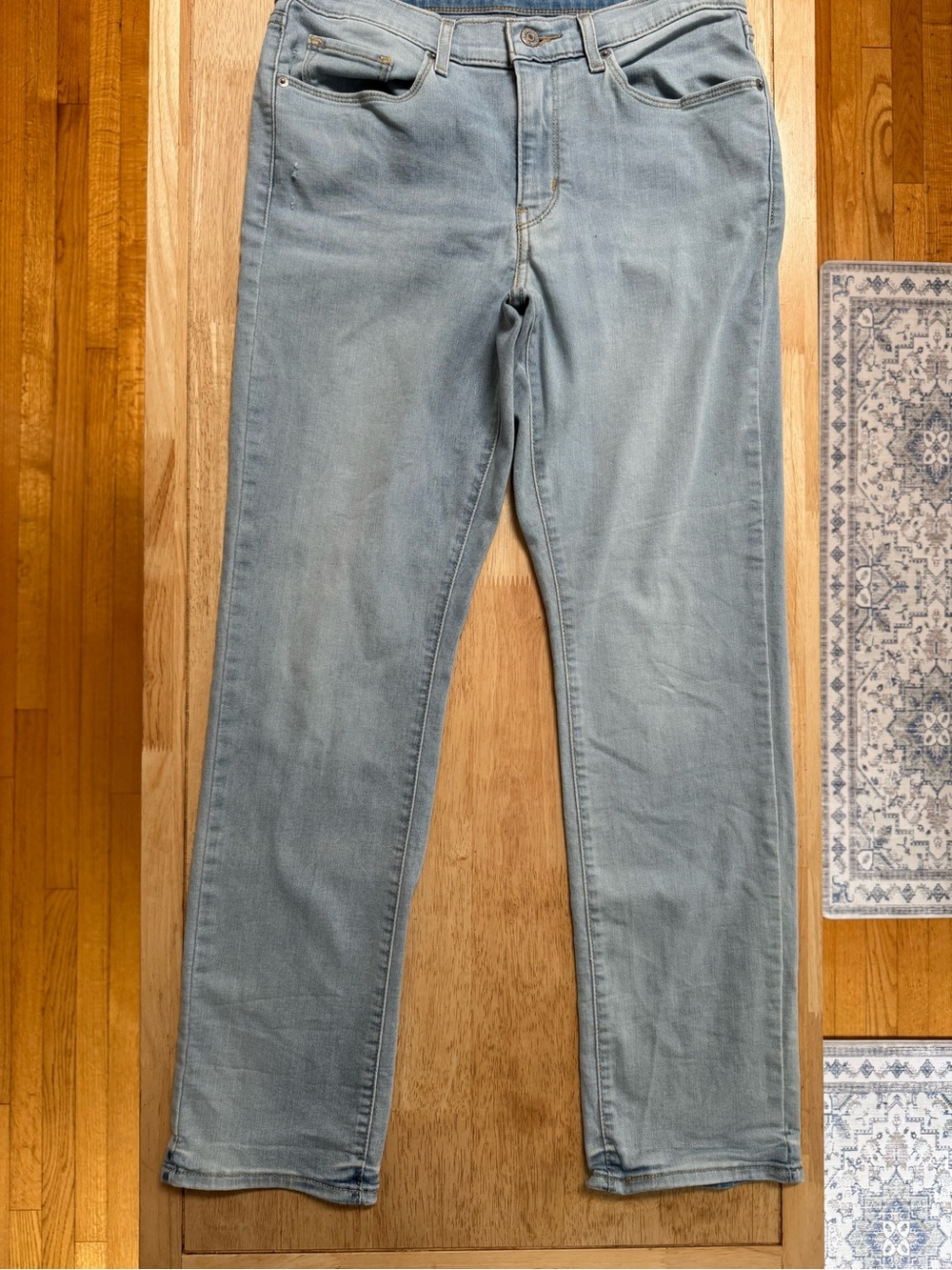 Levi's Classic Straight Light Wash Jeans Size 8 90’s Aesthetic Minimalist